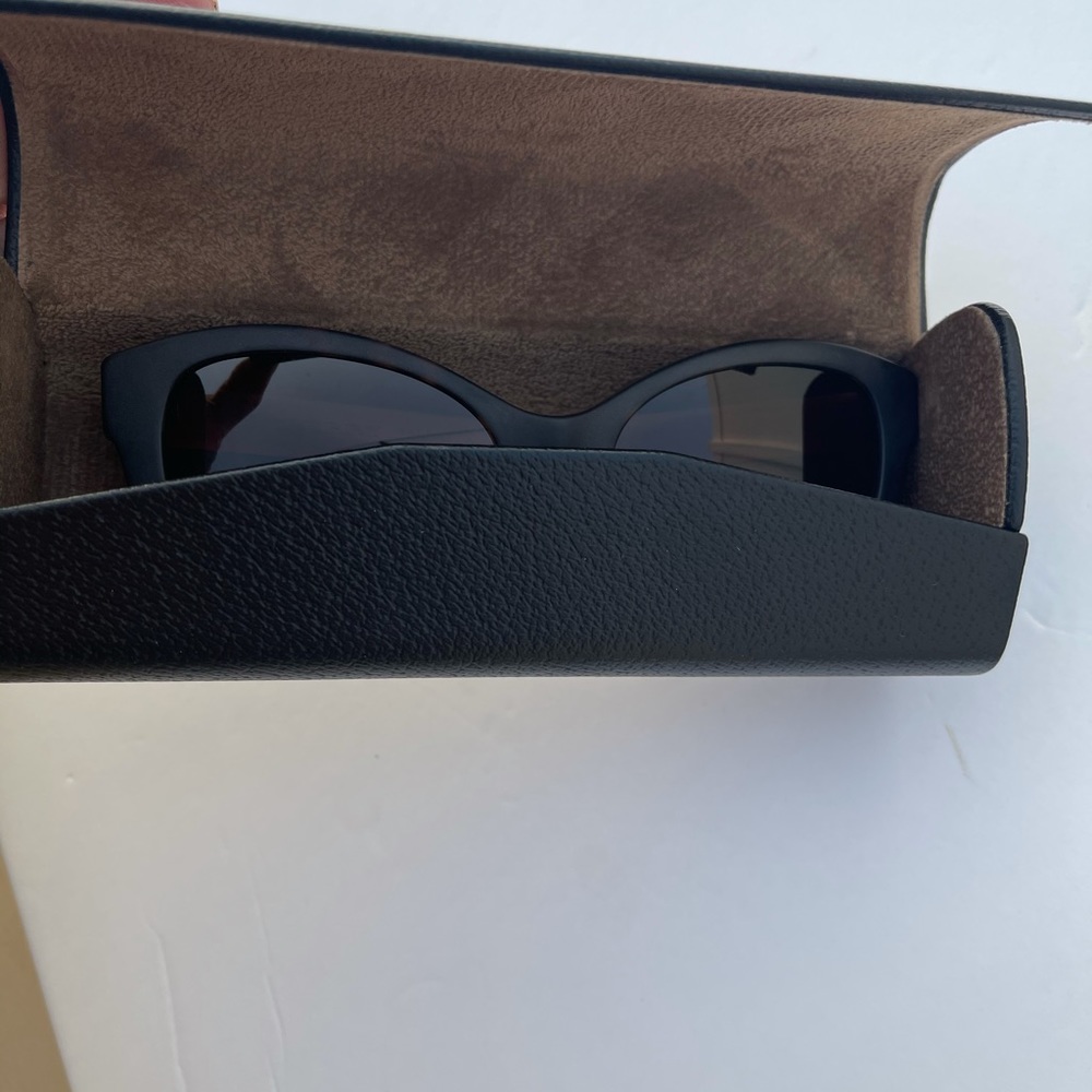 Burberry luxotica sunglasses - Picture 5 of 5